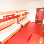 Jugendhotel Egger - Youth Ландскрон