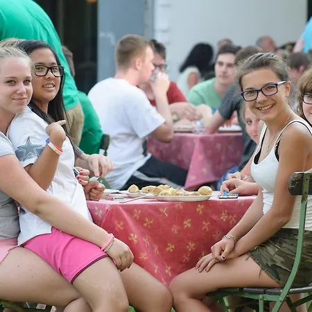 بيت شباب Jugendhotel Egger - Youth Landskron