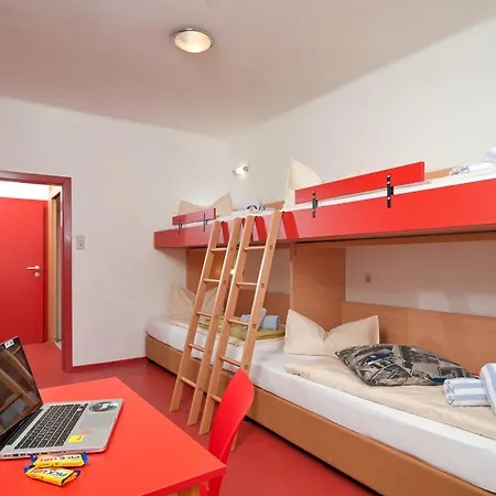 Jugendhotel Egger - Youth * Landskron