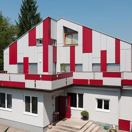 Vandrerhjem Jugendhotel Egger - Youth Landskron