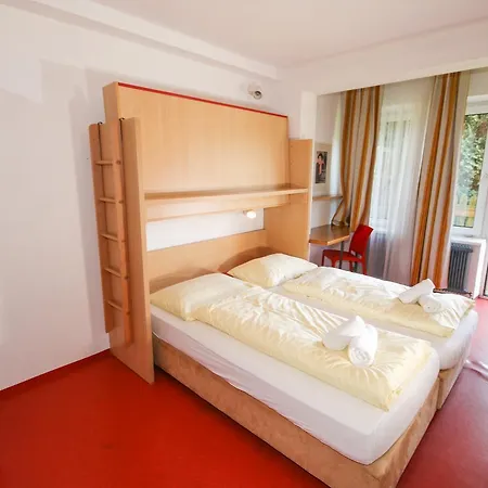 Jugendhotel Egger - Youth * Landskron