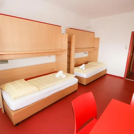 Vandrerhjem Jugendhotel Egger - Youth Landskron
