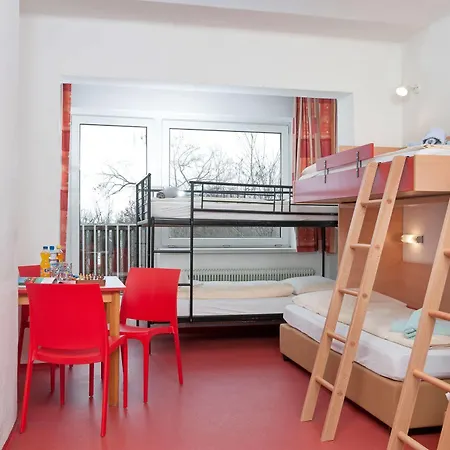 Hostel Jugendhotel Egger - Youth Landskron