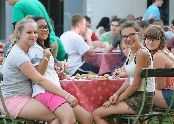 Hostel Jugendhotel Egger - Youth Landskron