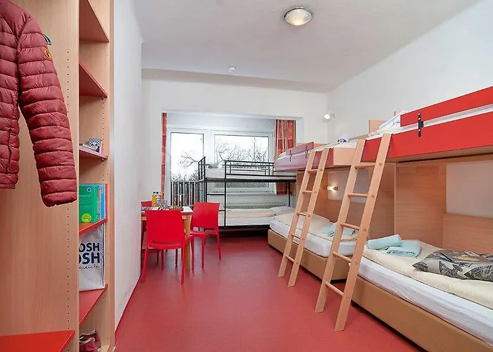 Hostel Jugendhotel Egger - Youth Landskron