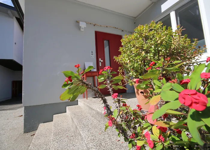 Jugendhotel Egger - Youth Hostel Landskron