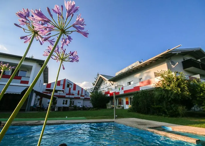 Jugendhotel Egger - Youth Landskron