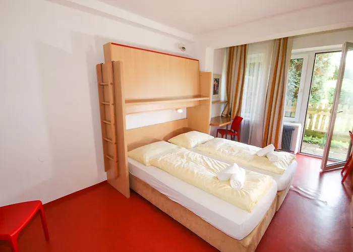 Jugendhotel Egger - Youth * Landskron