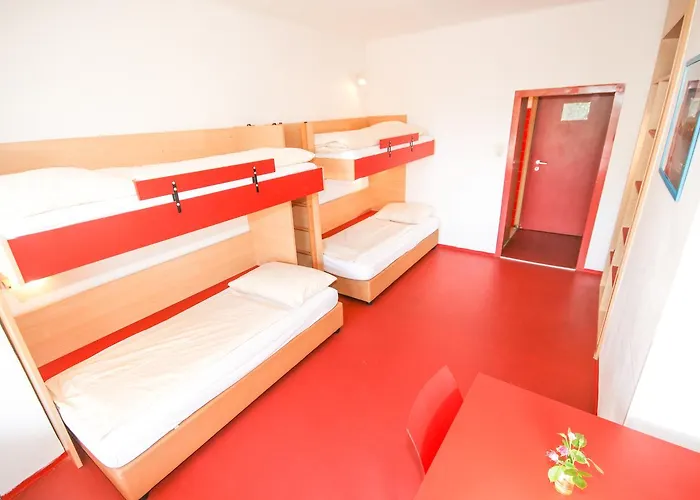 Jugendhotel Egger - Youth Landskron